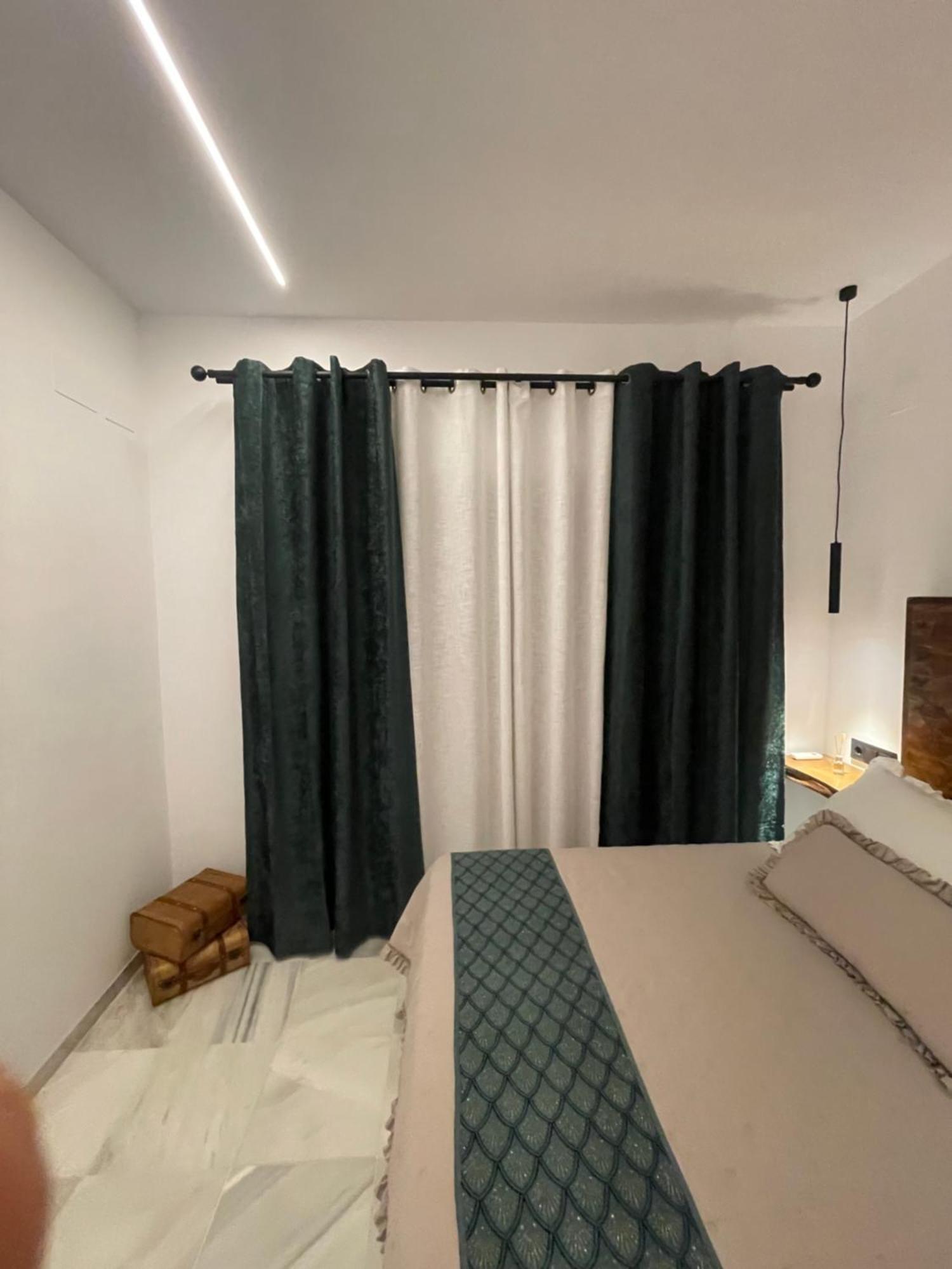Wish Suite Ponce De Leon Севиля Екстериор снимка
