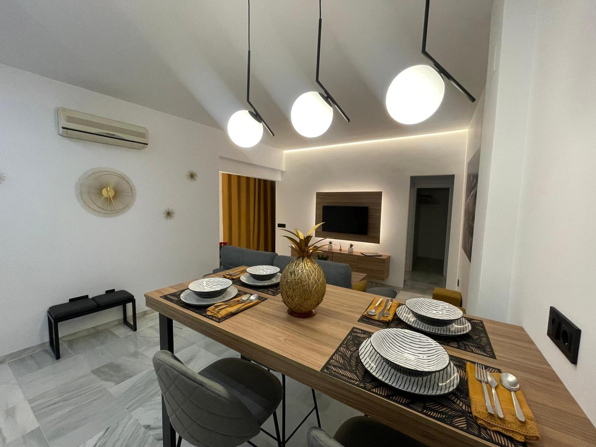 Wish Suite Ponce De Leon Севиля Екстериор снимка