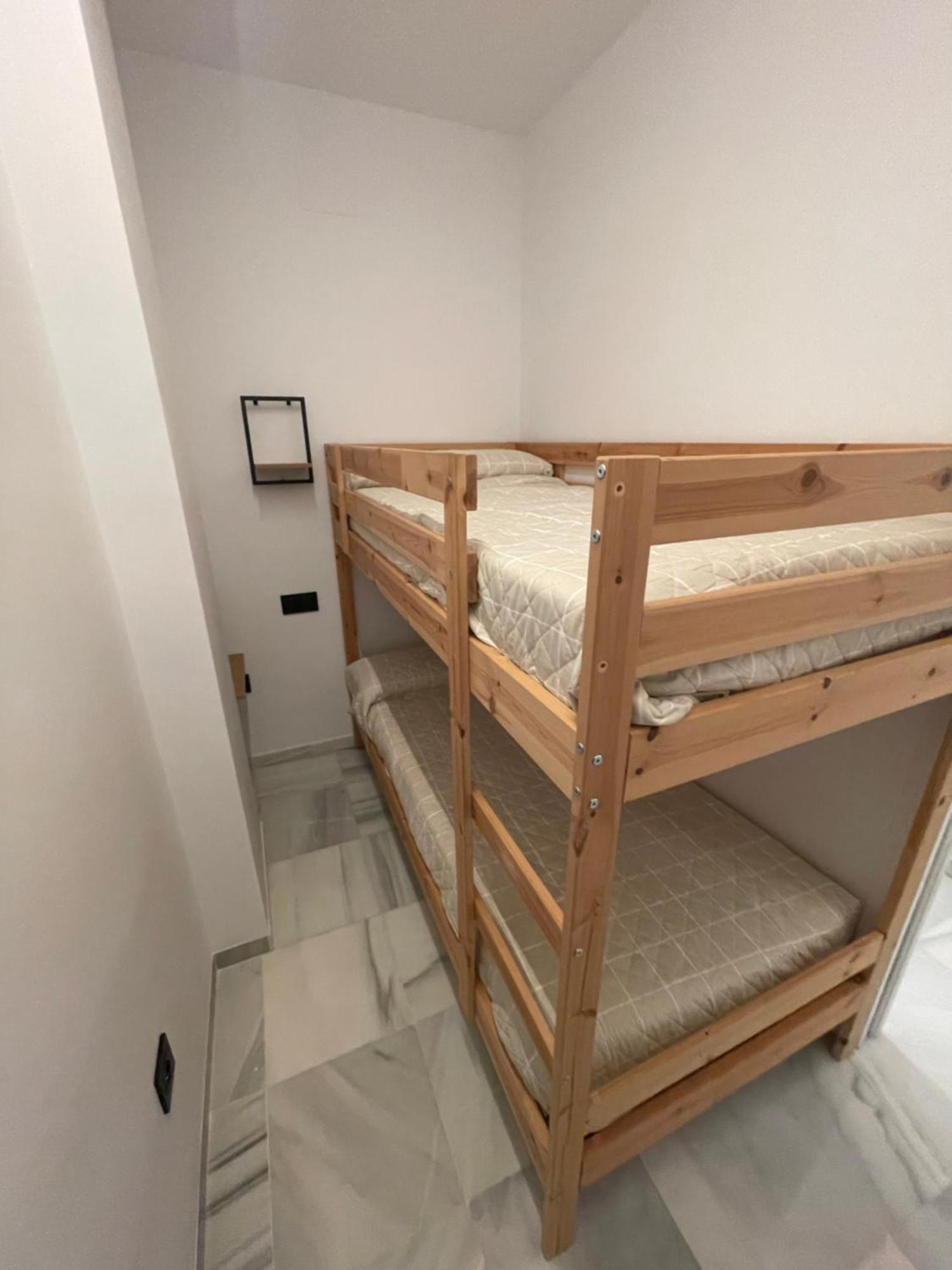 Wish Suite Ponce De Leon Севиля Екстериор снимка