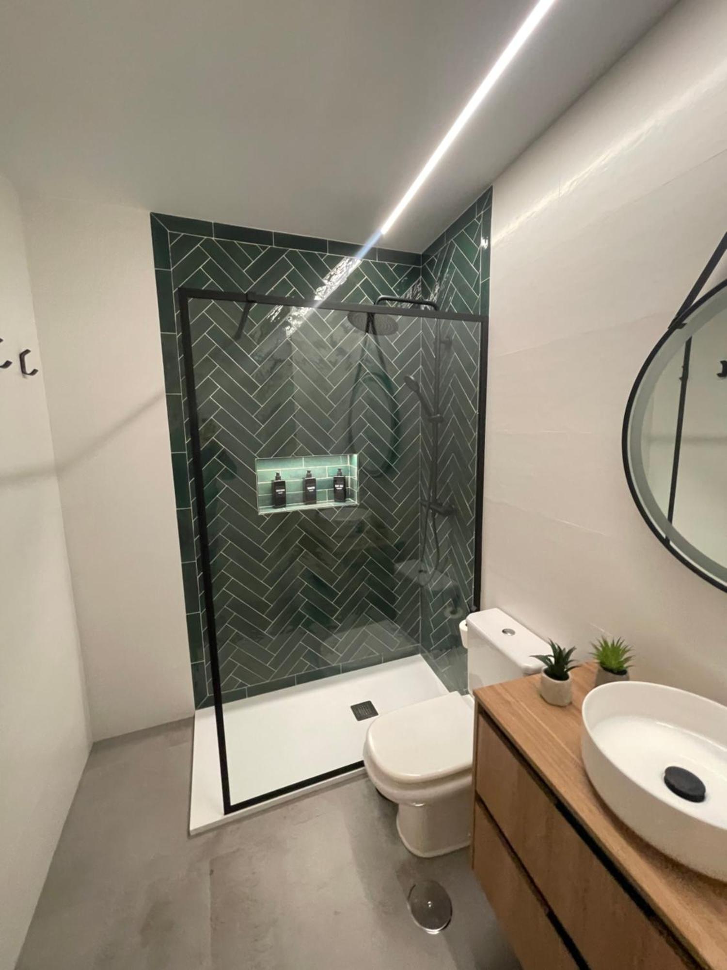 Wish Suite Ponce De Leon Севиля Екстериор снимка