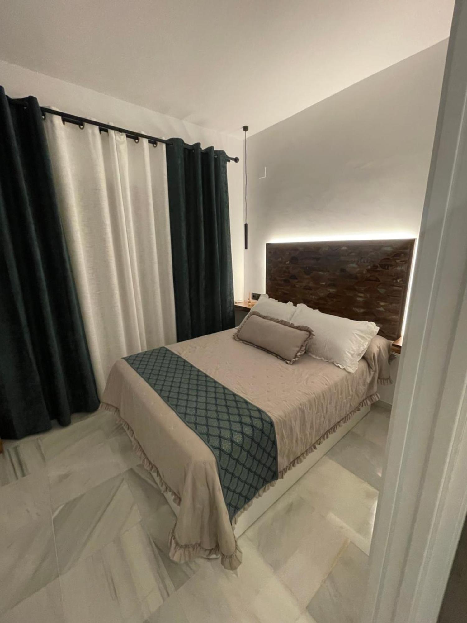 Wish Suite Ponce De Leon Севиля Екстериор снимка