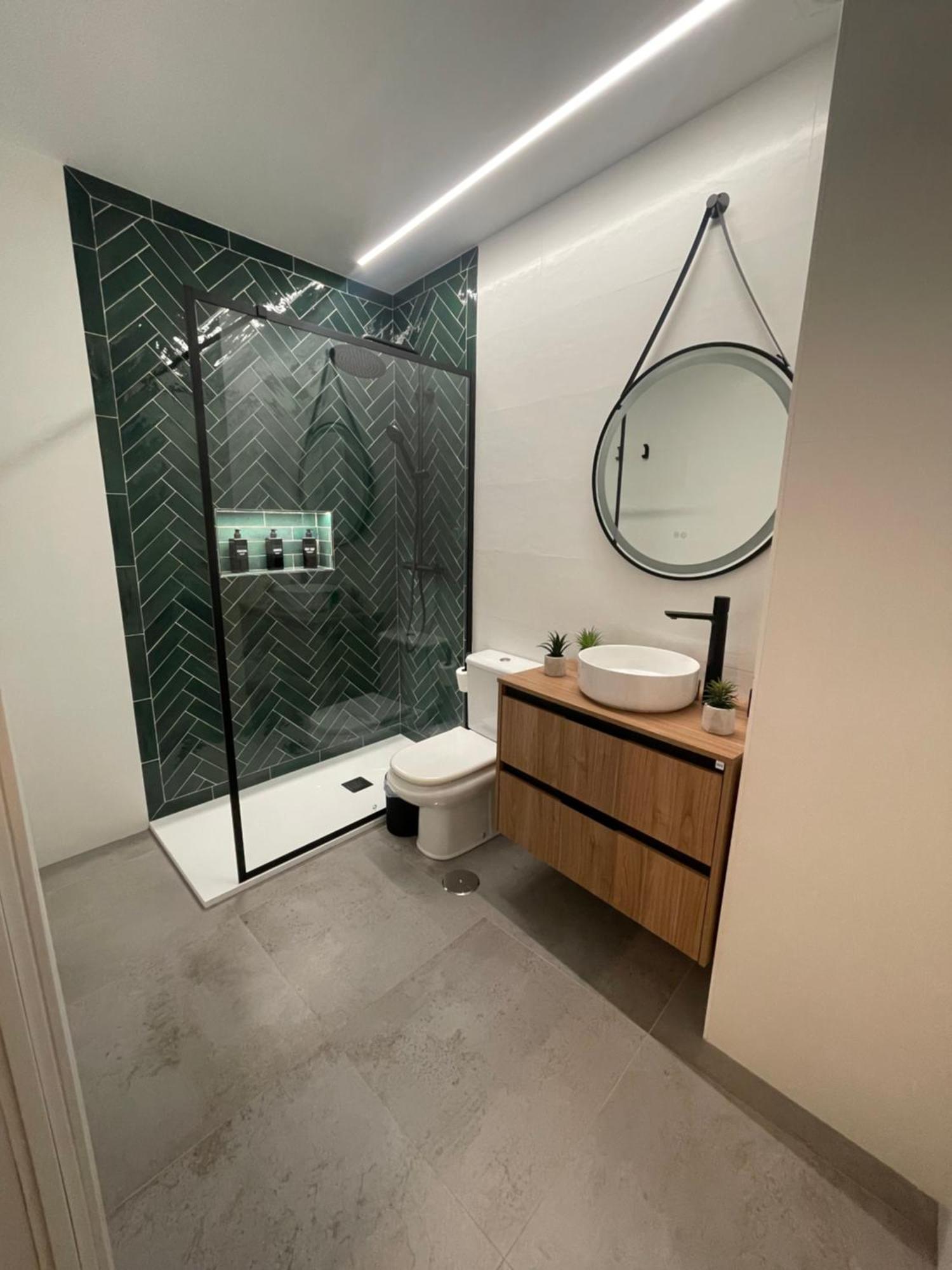 Wish Suite Ponce De Leon Севиля Екстериор снимка